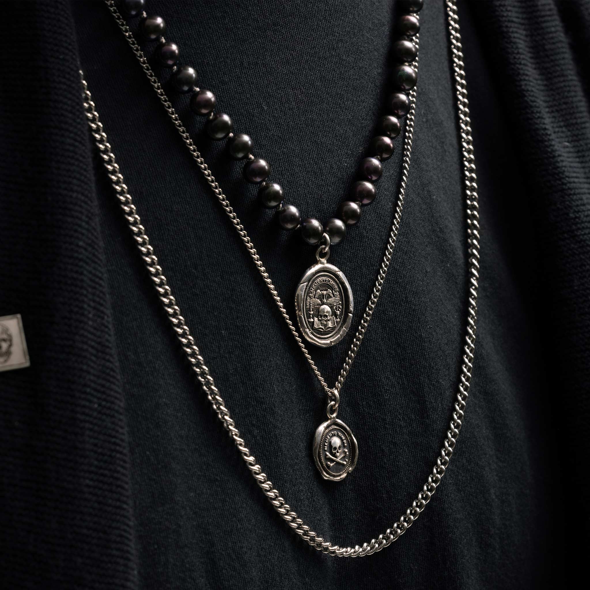 Pyrrha Memento Mori Knotted Pearl Necklace - Ivory