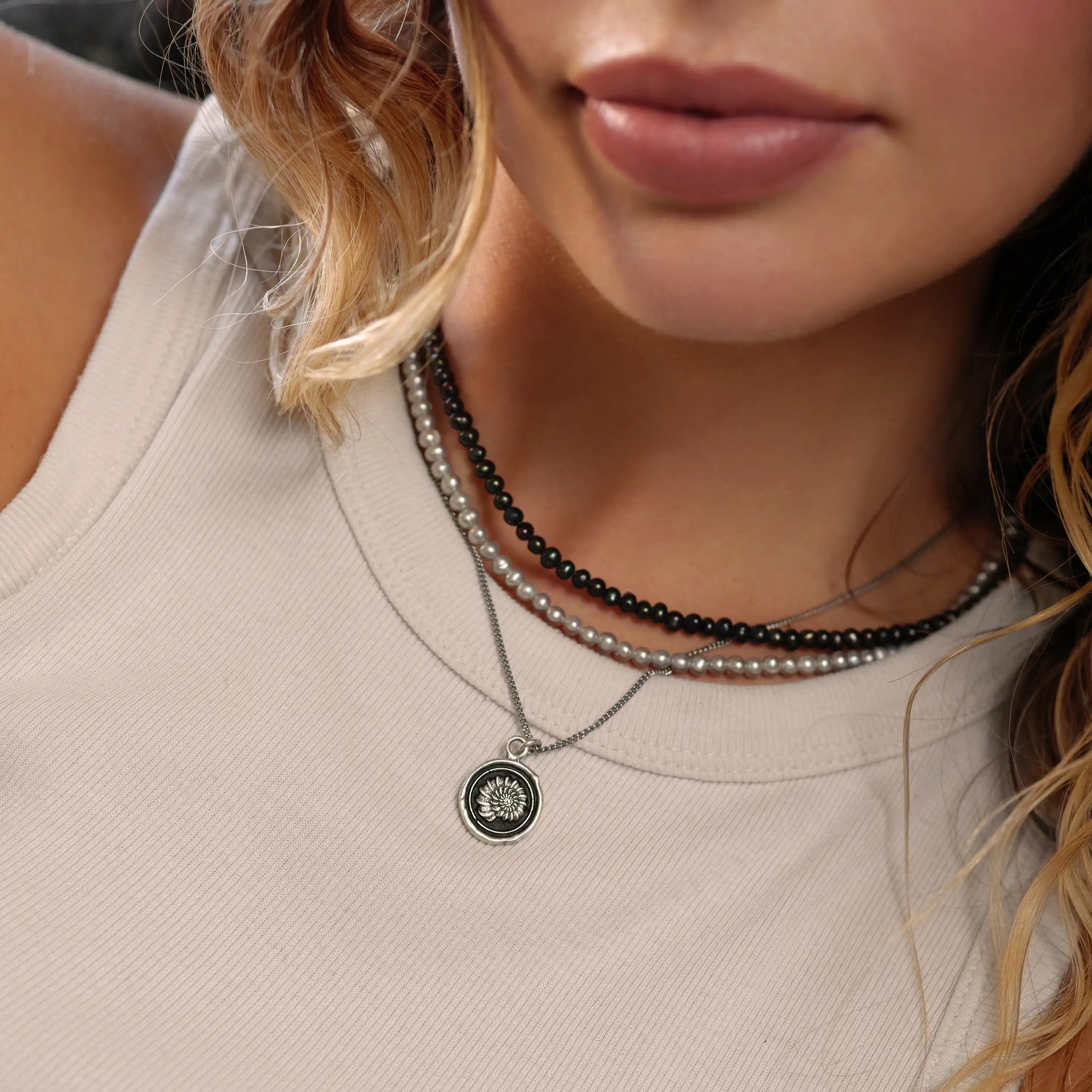 Peacock Black Pearl Faceted Stone Choker with Talisman Clip