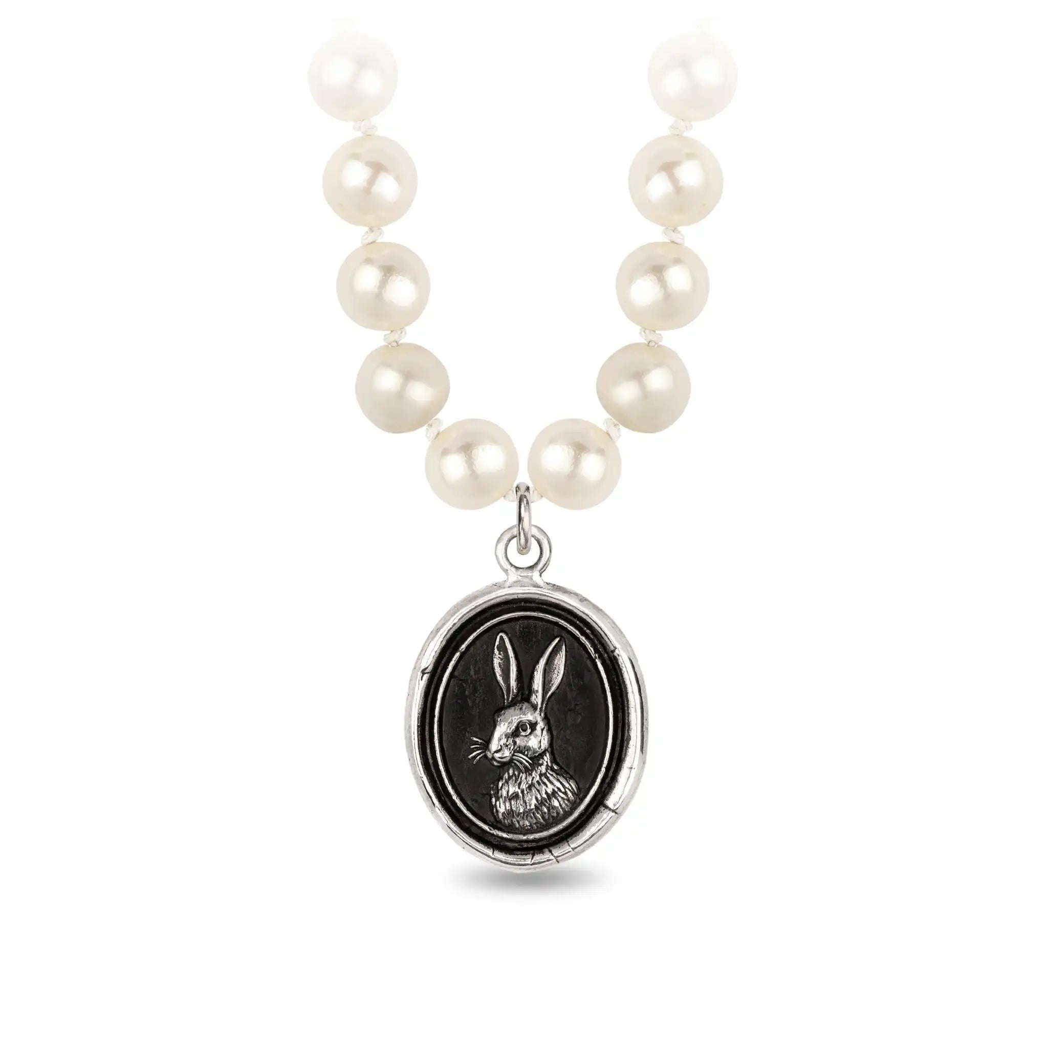 Hare Freshwater Pearl Necklace - Ivory