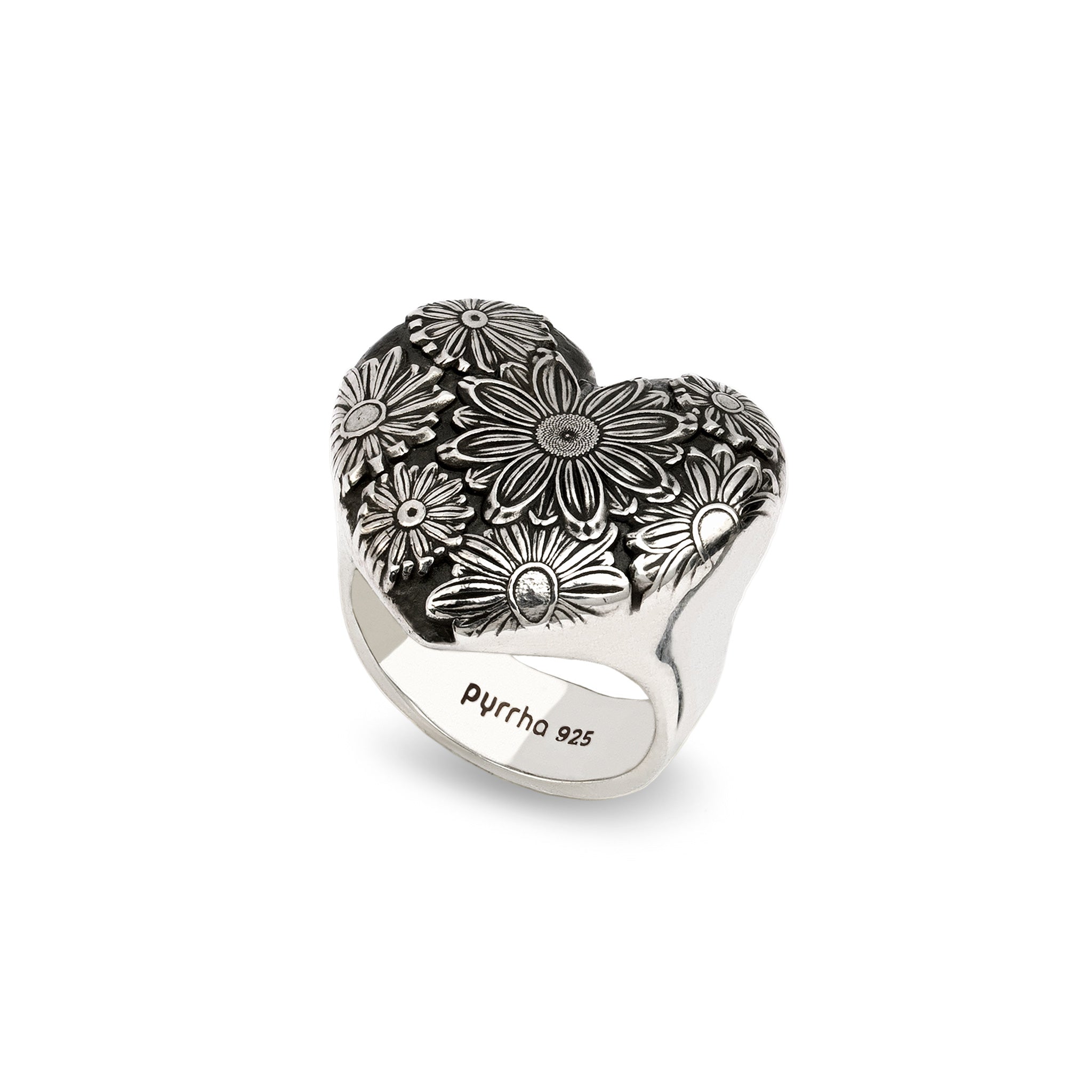 Daisy Large Puffed Heart Signet Ring