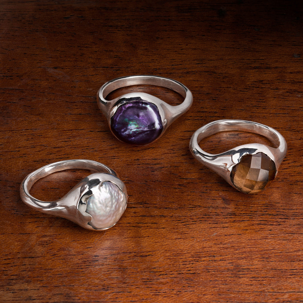 Dove Grey Freshwater Pearl Signet Ring